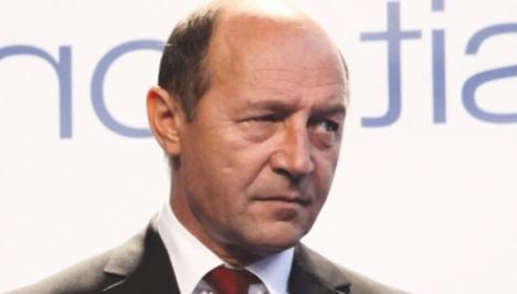 Băsescu atacă Curtea Constituţională: Este o instituţie penibilă! 